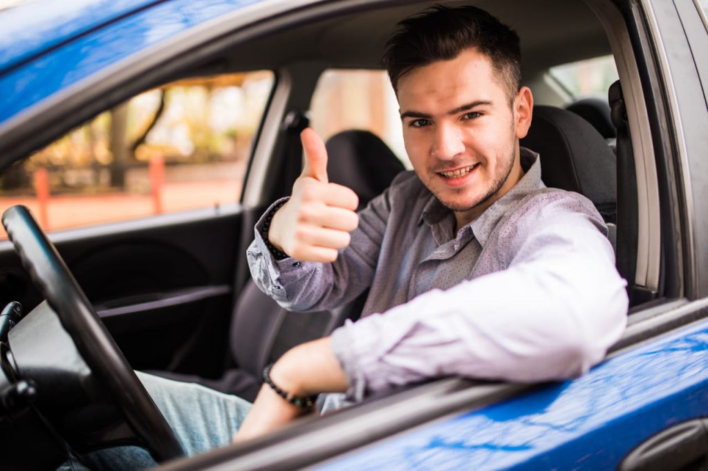 assurance moins chère jeune conducteur